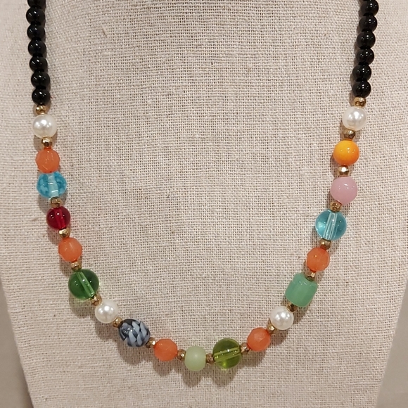 Colorful Necklace - Picture 4 of 9